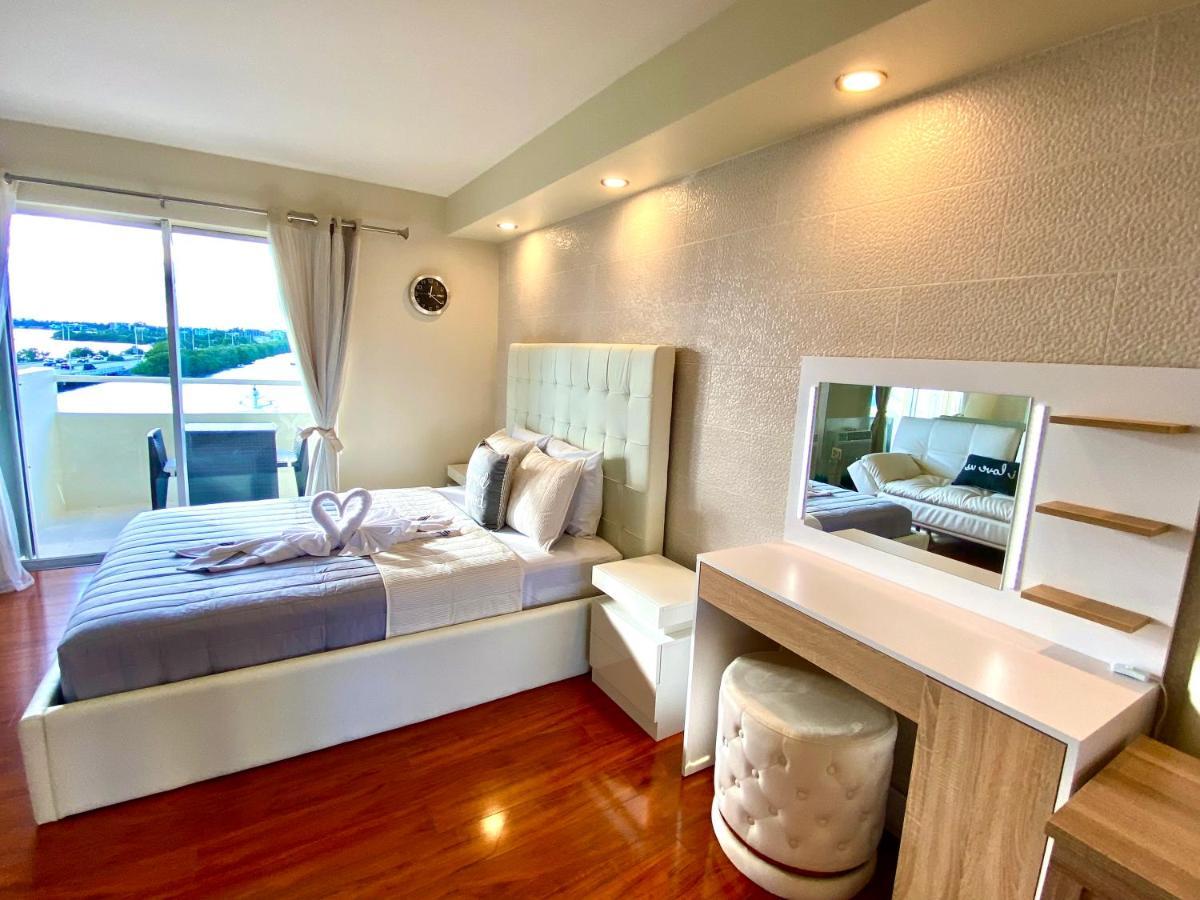 Modern Waterfront Apartment With Miami Skyline View, Free Parking 5 Mins Drive To Miami Beach Kültér fotó