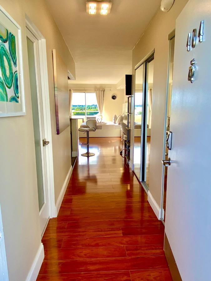 Modern Waterfront Apartment With Miami Skyline View, Free Parking 5 Mins Drive To Miami Beach Kültér fotó