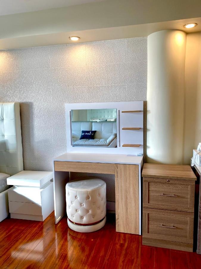 Modern Waterfront Apartment With Miami Skyline View, Free Parking 5 Mins Drive To Miami Beach Kültér fotó