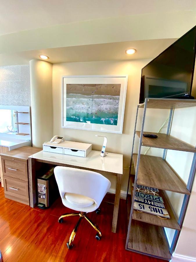 Modern Waterfront Apartment With Miami Skyline View, Free Parking 5 Mins Drive To Miami Beach Kültér fotó