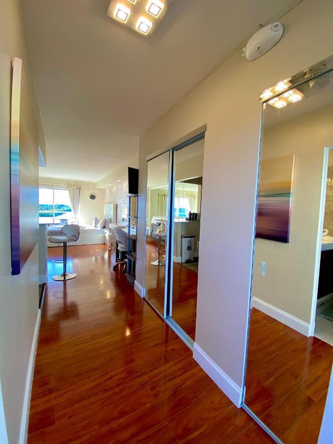 Modern Waterfront Apartment With Miami Skyline View, Free Parking 5 Mins Drive To Miami Beach Kültér fotó