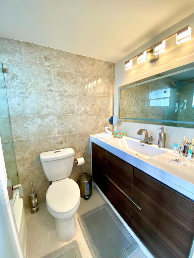 Modern Waterfront Apartment With Miami Skyline View, Free Parking 5 Mins Drive To Miami Beach Kültér fotó