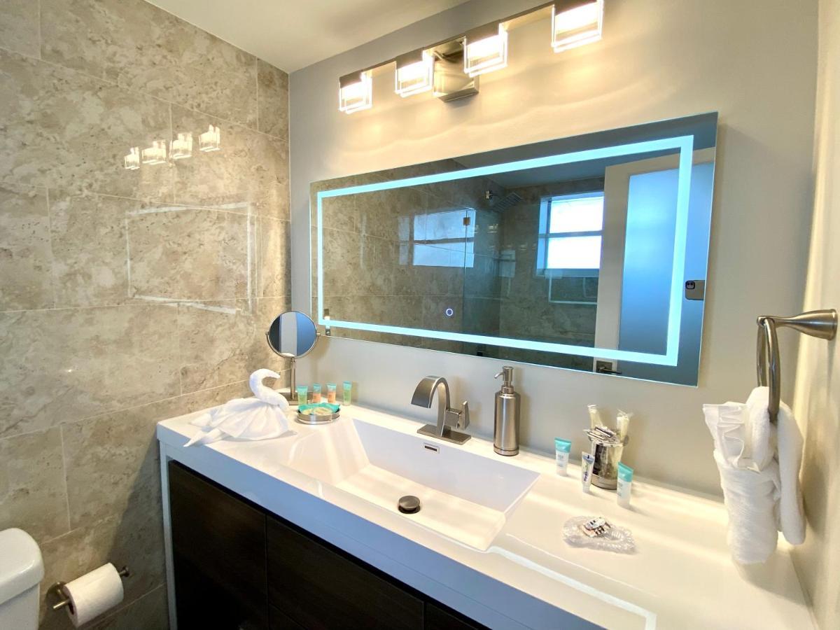 Modern Waterfront Apartment With Miami Skyline View, Free Parking 5 Mins Drive To Miami Beach Kültér fotó
