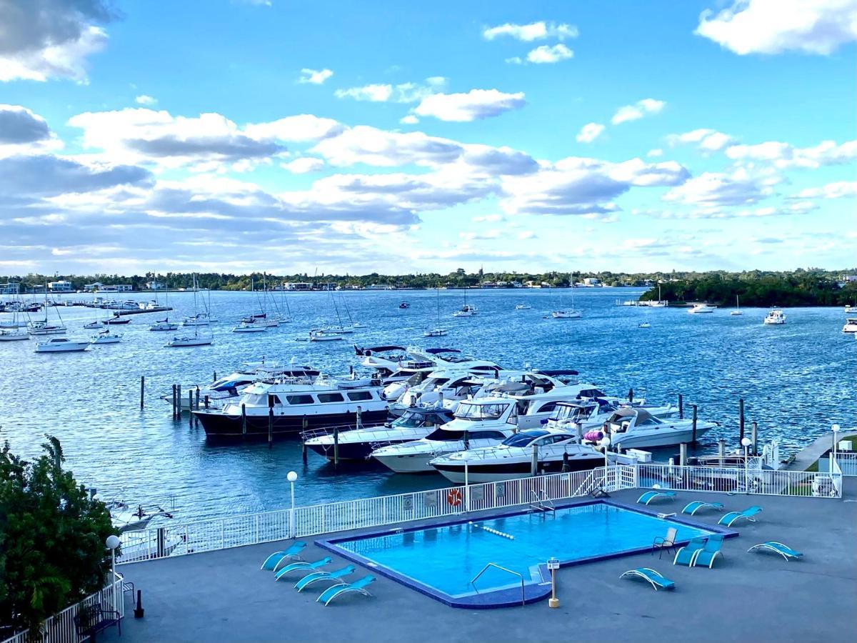 Modern Waterfront Apartment With Miami Skyline View, Free Parking 5 Mins Drive To Miami Beach Kültér fotó