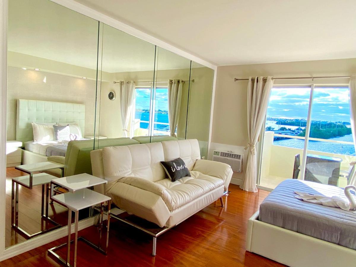 Modern Waterfront Apartment With Miami Skyline View, Free Parking 5 Mins Drive To Miami Beach Kültér fotó