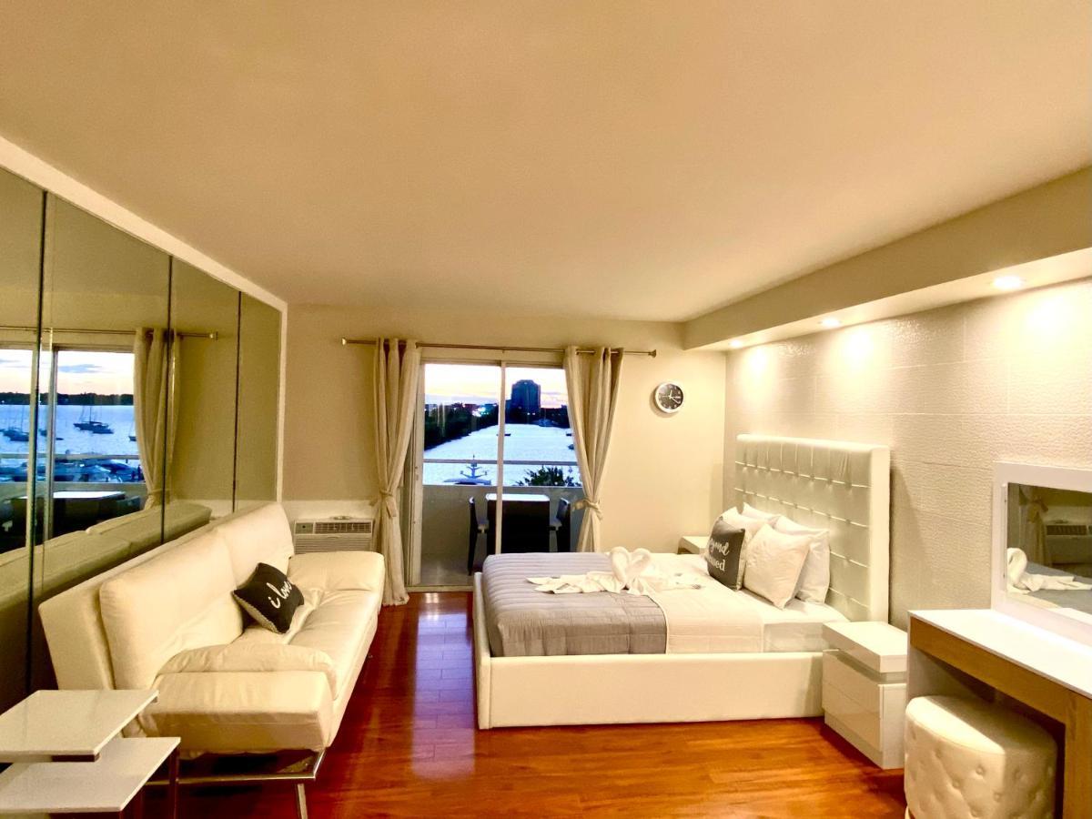 Modern Waterfront Apartment With Miami Skyline View, Free Parking 5 Mins Drive To Miami Beach Kültér fotó