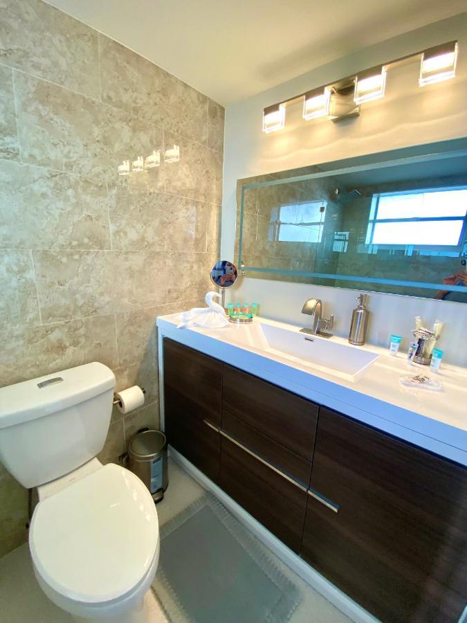 Modern Waterfront Apartment With Miami Skyline View, Free Parking 5 Mins Drive To Miami Beach Kültér fotó