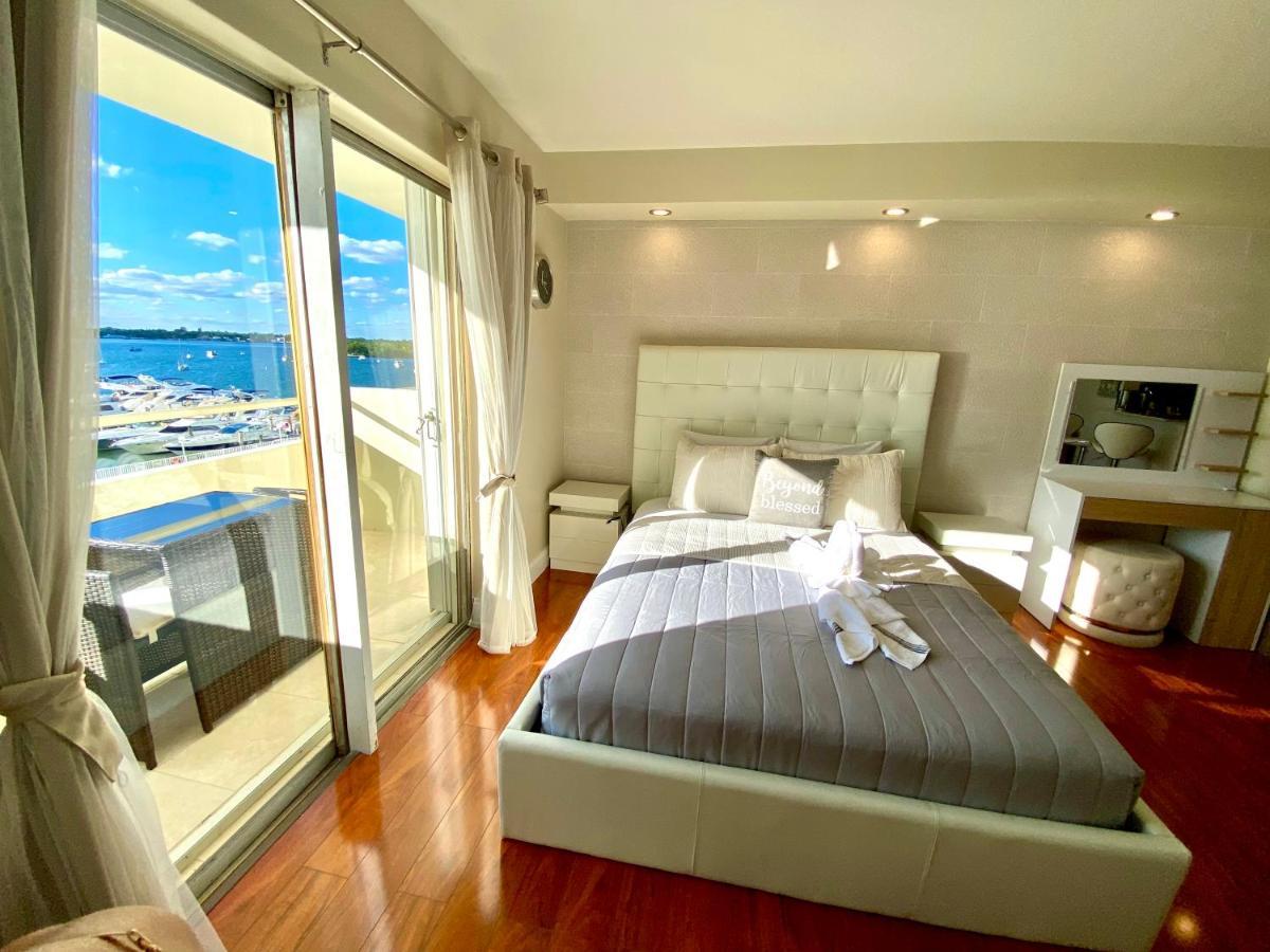 Modern Waterfront Apartment With Miami Skyline View, Free Parking 5 Mins Drive To Miami Beach Kültér fotó
