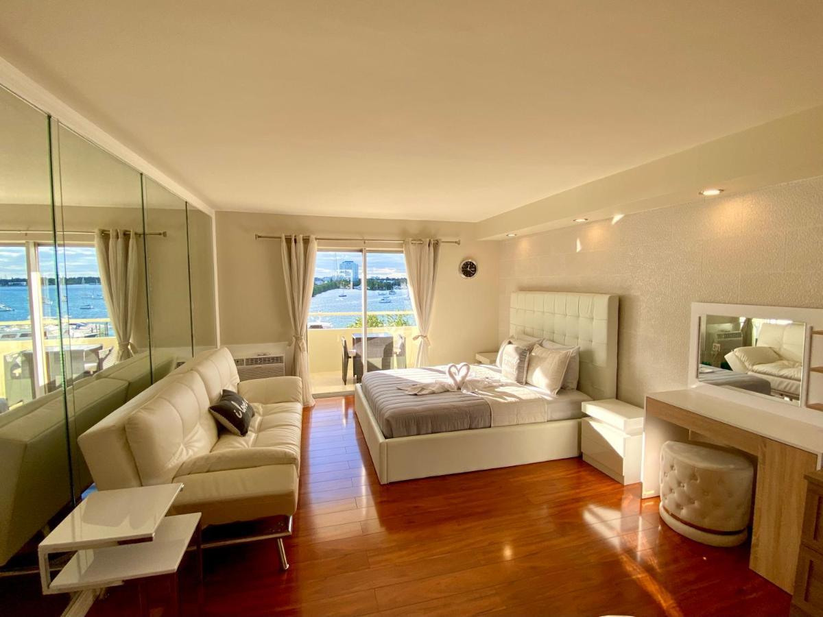Modern Waterfront Apartment With Miami Skyline View, Free Parking 5 Mins Drive To Miami Beach Kültér fotó