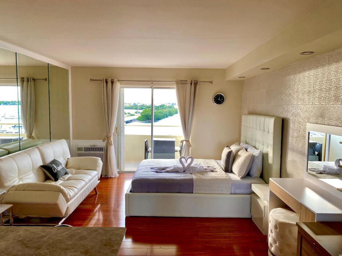 Modern Waterfront Apartment With Miami Skyline View, Free Parking 5 Mins Drive To Miami Beach Kültér fotó